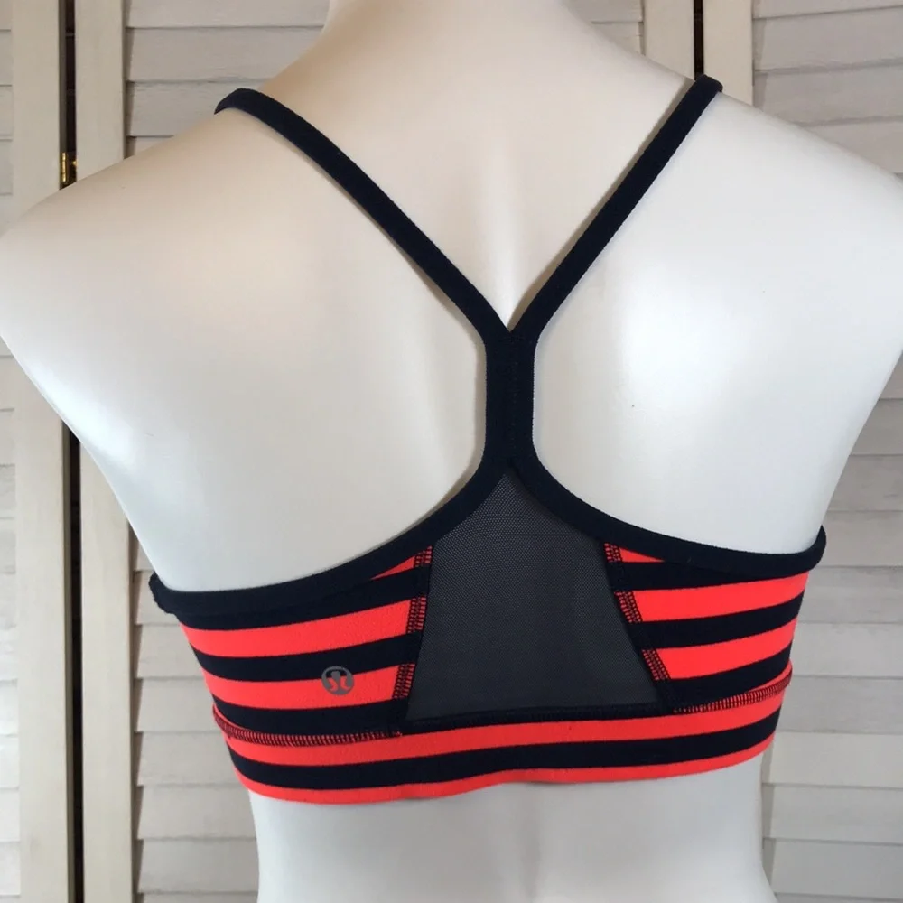 💙 Lululemon Flow Y Stripes Sports Bra